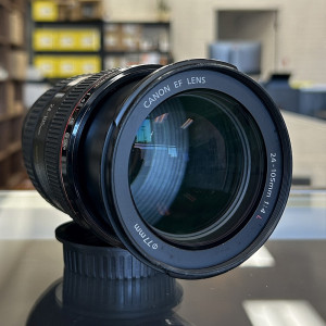 Pre-Owned Canon EF 24-105mm f/4L IS USM Lens
