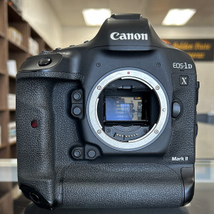 Pre-Owned Canon EOS-1D X Mark II DSLR Camera