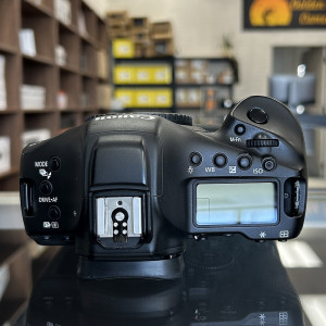 Pre-Owned Canon EOS-1D X Mark II DSLR Camera