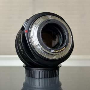Pre-Owned Canon EF 50mm f/1.2L USM Lens