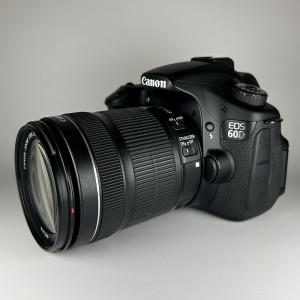 Pre-Owned Canon EOS 60D DSLR Camera with 18-135mm IS STM Lens