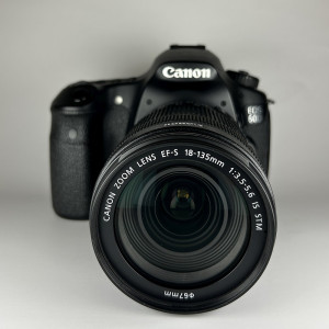 Pre-Owned Canon EOS 60D DSLR Camera with 18-135mm IS STM Lens