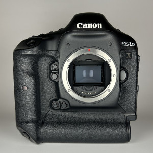 Pre-Owned Canon EOS-1D X DSLR Camera