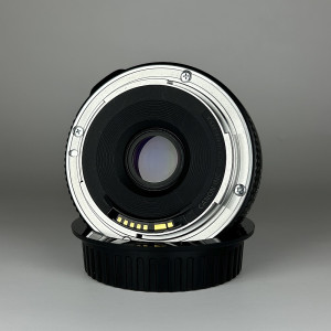 Pre-Owned Canon EF 40mm f/2.8 STM Lens 9021144267