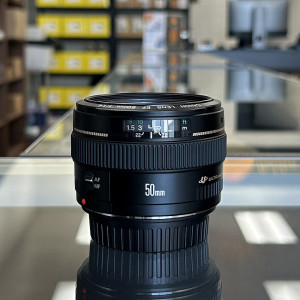 Pre-Owned Canon EF 50mm f/1.4 USM Lens
