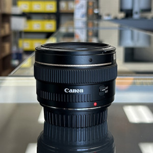 Pre-Owned Canon EF 50mm f/1.4 USM Lens