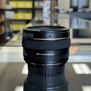 Pre-Owned Canon EF 50mm f/1.4 USM Lens
