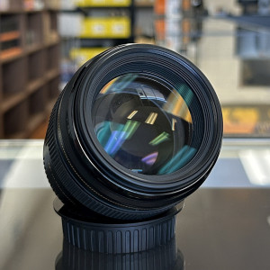 Pre-Owned Canon EF 85mm f/1.8 USM Lens