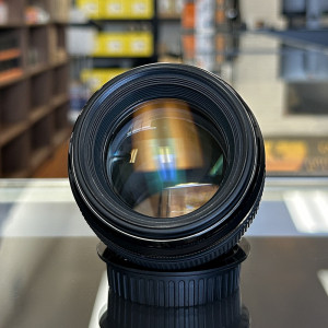 Pre-Owned Canon EF 85mm f/1.8 USM Lens