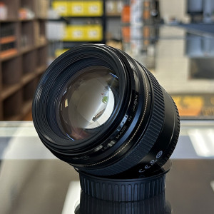 Pre-Owned Canon EF 85mm f/1.8 USM Lens