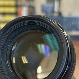 Pre-Owned Canon EF 85mm f/1.8 USM Lens