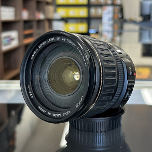 Pre-Owned Canon EF 28-135mm f/3.5-5.6 IS USM Lens