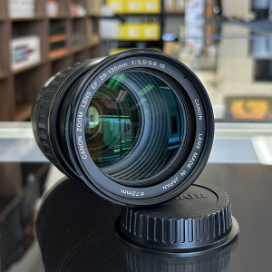 Pre-Owned Canon EF 28-135mm f/3.5-5.6 IS USM Lens