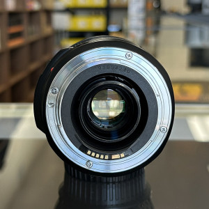 Pre-Owned Canon EF 28-135mm f/3.5-5.6 IS USM Lens