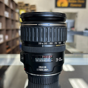 Pre-Owned Canon EF 28-135mm f/3.5-5.6 IS USM Lens