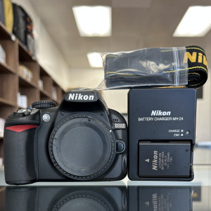 Pre-Owned Nikon D3100 DSLR Camera