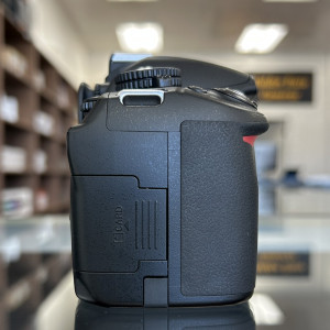 Pre-Owned Nikon D3100 DSLR Camera
