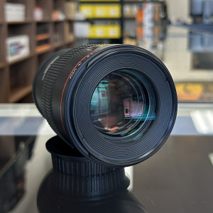 Pre-Owned Canon EF 100mm f/2.8L Macro IS USM Lens