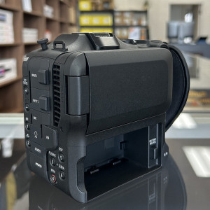 Pre-Owned Canon EOS C70 Cinema Camera (RF Mount)