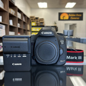 Pre-Owned Canon EOS 5D Mark III DSLR Camera