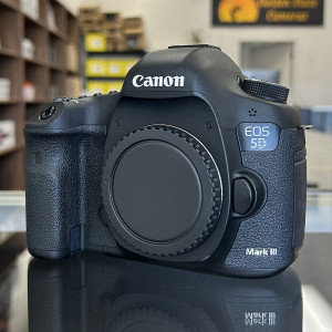 Pre-Owned Canon EOS 5D Mark III DSLR Camera