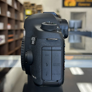 Pre-Owned Canon EOS 5D Mark III DSLR Camera