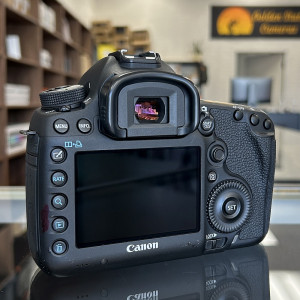 Pre-Owned Canon EOS 5D Mark III DSLR Camera