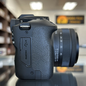 Pre-Owned Canon EOS R100 Mirrorless Camera with 18-45mm Lens