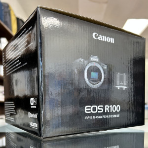 Pre-Owned Canon EOS R100 Mirrorless Camera with 18-45mm Lens