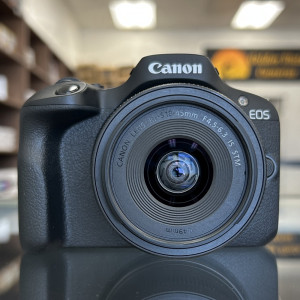 Pre-Owned Canon EOS R100 Mirrorless Camera with 18-45mm Lens