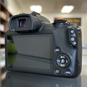 Pre-Owned Canon EOS R100 Mirrorless Camera with 18-45mm Lens