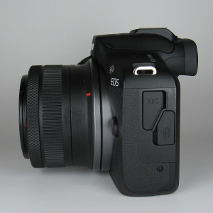Pre-Owned Canon EOS R100 Mirrorless Camera with 18-45mm Lens