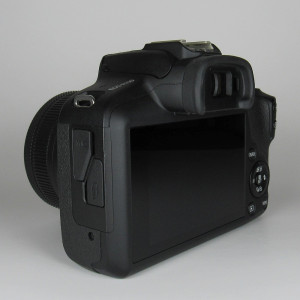 Pre-Owned Canon EOS R100 Mirrorless Camera with 18-45mm Lens