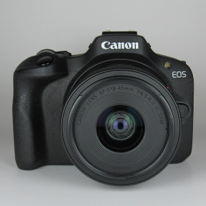 Pre-Owned Canon EOS R100 Mirrorless Camera with 18-45mm Lens