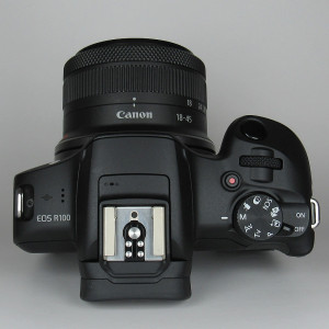 Pre-Owned Canon EOS R100 Mirrorless Camera with 18-45mm Lens