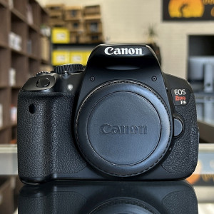 Pre-Owned Canon EOS Rebel T4i (650D) DSLR Camera
