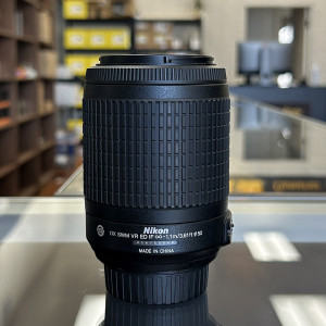 Pre-Owned Nikon AF-S DX VR Zoom-NIKKOR 55-200mm f/4-5.6G IF-ED Lens US6765848