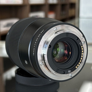 Used Sigma 16mm f/1.4 DC DN Contemporary Lens for Sony E