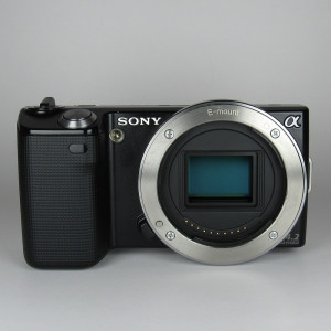 Pre-Owned Sony NEX-5 Mirrorless Camera with 18-55mm Lens