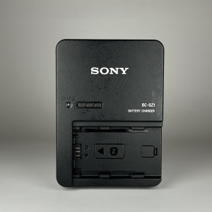 Pre-Owned Sony BC-QZ1 Battery Charger