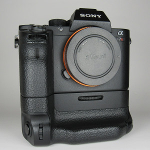 Pre-Owned Sony a7R II Mirrorless Camera with Sony Vertical Battery Grip