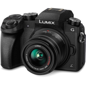 Pre-Owned Panasonic LUMIX G7 Mirrorless Camera with 12-32mm Lens