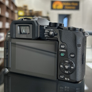 Pre-Owned Panasonic LUMIX G7 Mirrorless Camera with 12-32mm Lens