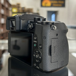 Pre-Owned Panasonic LUMIX G7 Mirrorless Camera with 12-32mm Lens