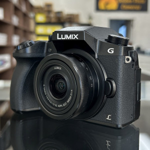 Pre-Owned Panasonic LUMIX G7 Mirrorless Camera with 12-32mm Lens