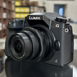 Pre-Owned Panasonic LUMIX G7 Mirrorless Camera with 12-32mm Lens