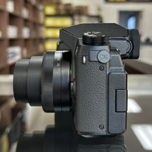 Pre-Owned Panasonic LUMIX G7 Mirrorless Camera with 12-32mm Lens