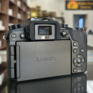 Pre-Owned Panasonic LUMIX G7 Mirrorless Camera with 12-32mm Lens