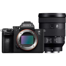 Sony a7 III Mirrorless Camera with Sony 24-105mm f/4 Lens Kit