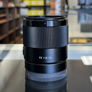 Pre-Owned Sony FE 35mm f/1.8 Lens 1894807